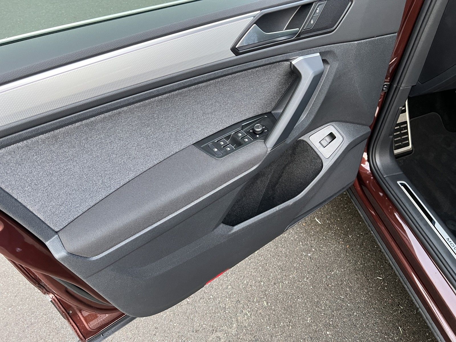 Volkswagen Tiguan 1.5 TSI MOVE DSG - Samsaru's Car Outlet