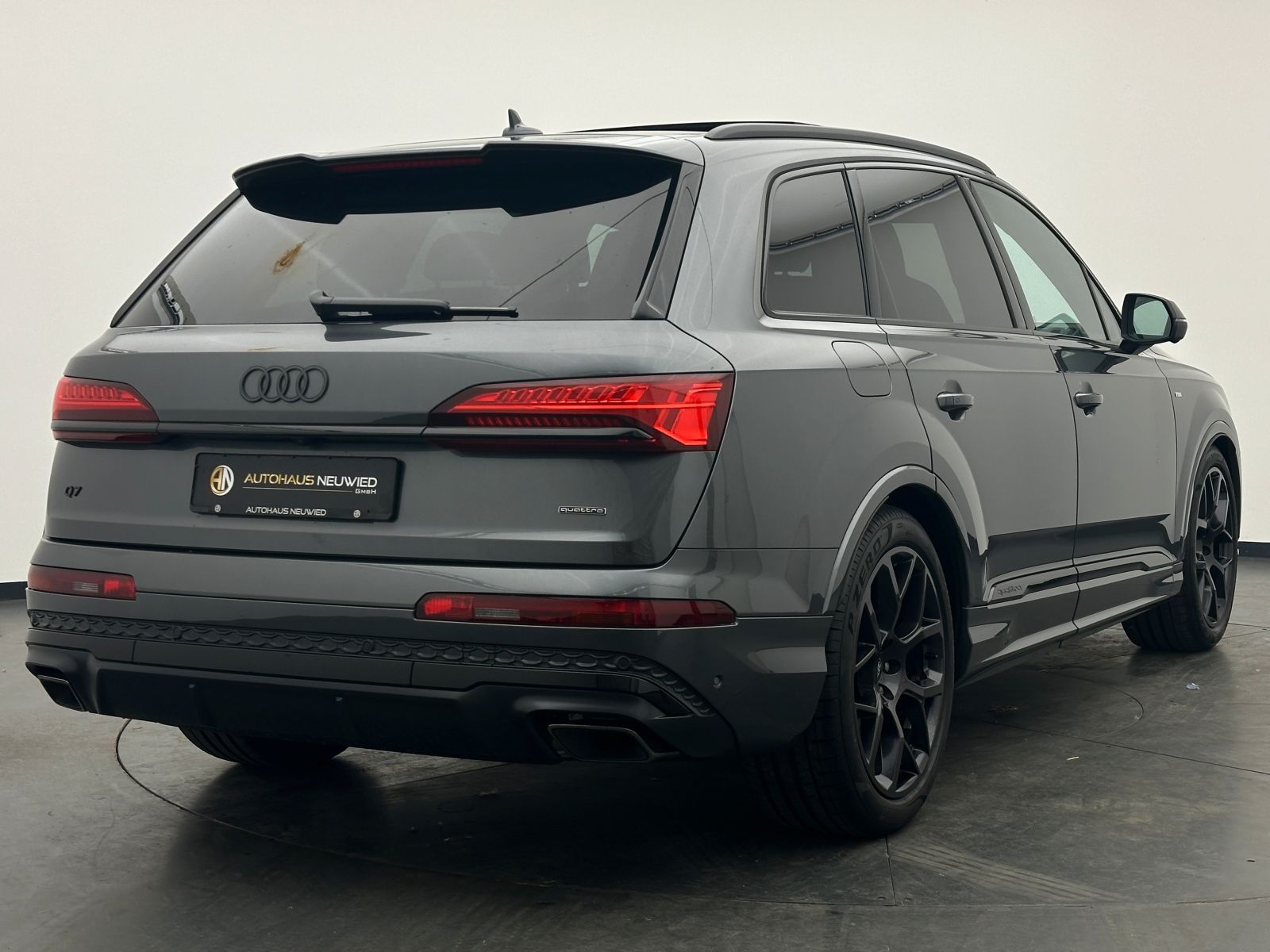 Audi Q7 50 TDI quattro +S-LINE+PANO+B&O+360+RAUTE+AHK