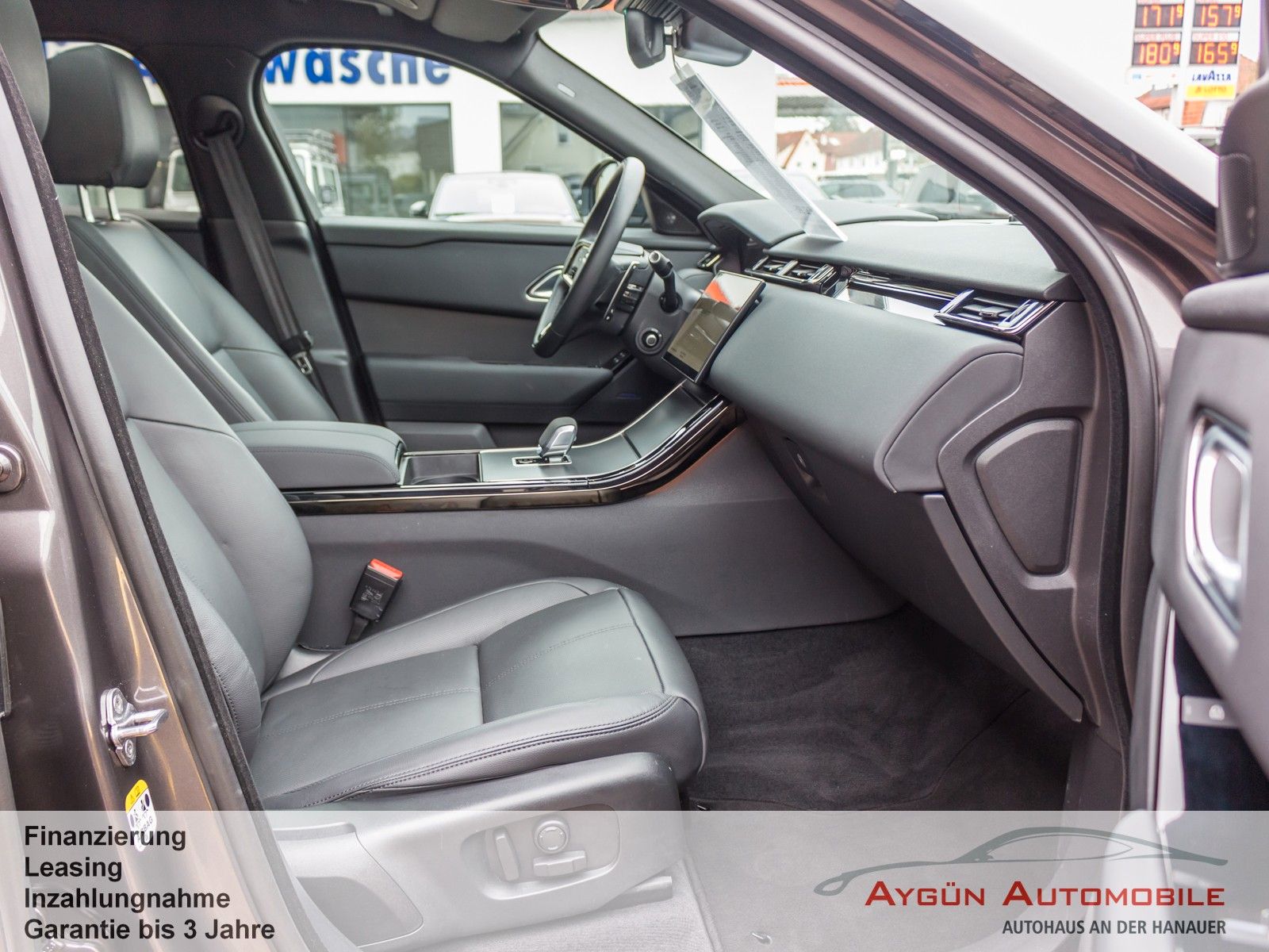 Range Rover Velar D300 DYNAMIC SE AWD - Samsaru's Car Outlet