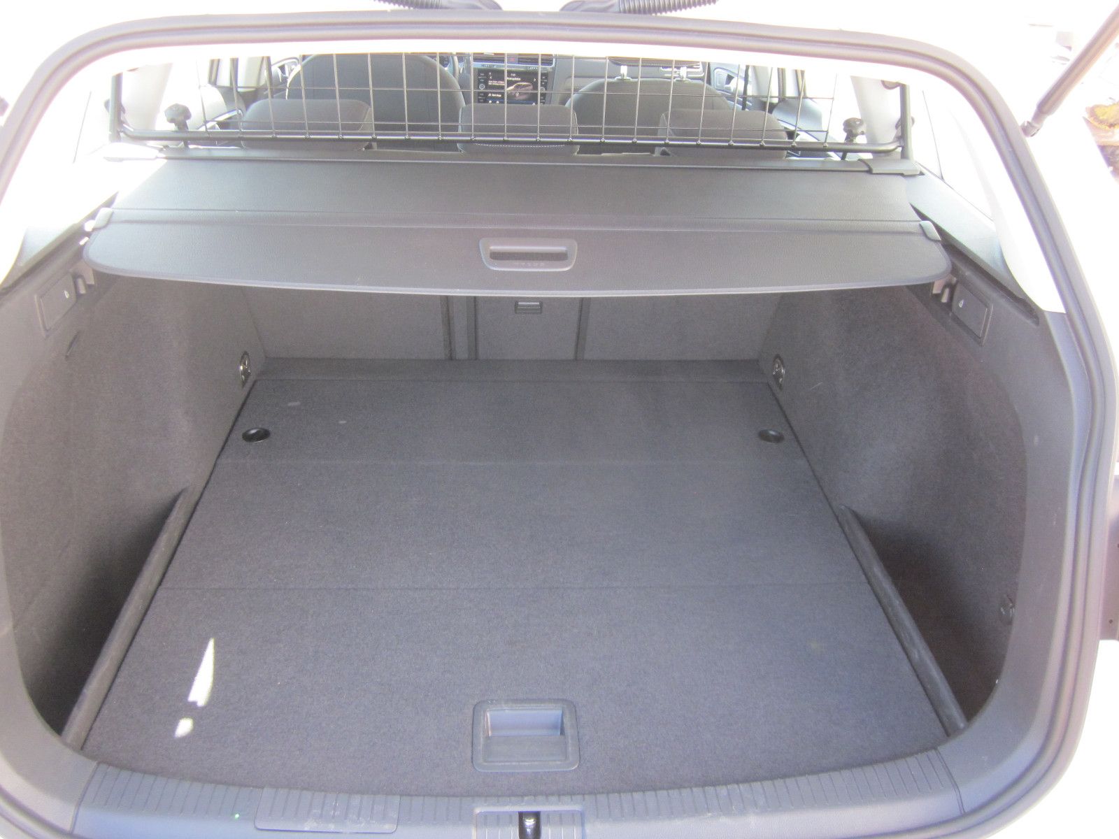 Volkswagen Golf VII Comfortline - Samsaru's Car Outlet