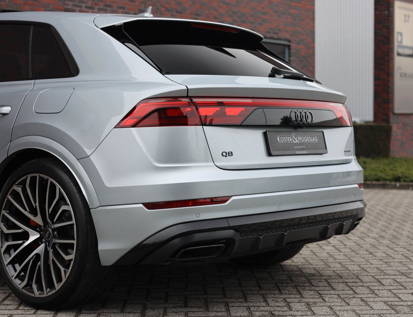 Audi Q8 60 TFSIe Quattro - Samsaru's Car Outlet