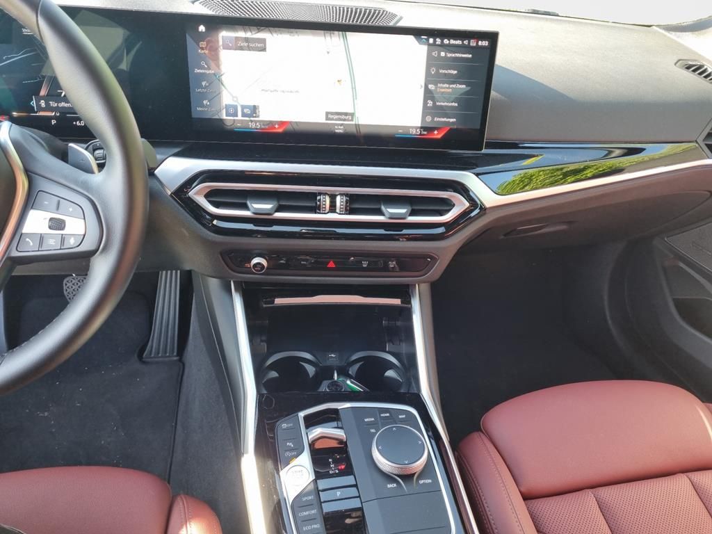 BMW 320i Touring Aut. - Samsaru's Car Outlet