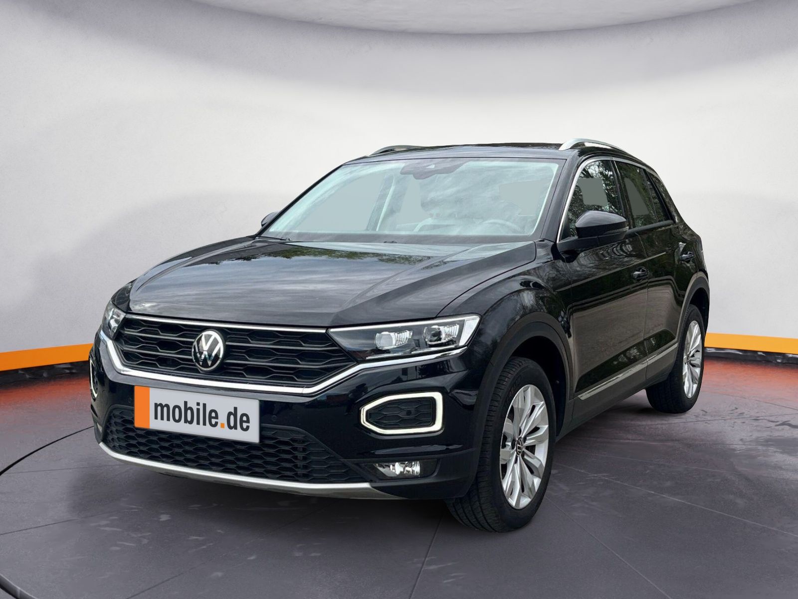 Volkswagen T-Roc 1.5 TSI Sport - Samsaru's Car Outlet