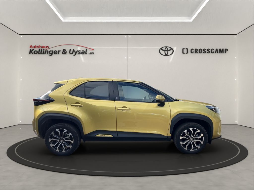 Toyota Yaris Cross Hybrid 1.5 VVT-i Team D 15 Jahre Gar