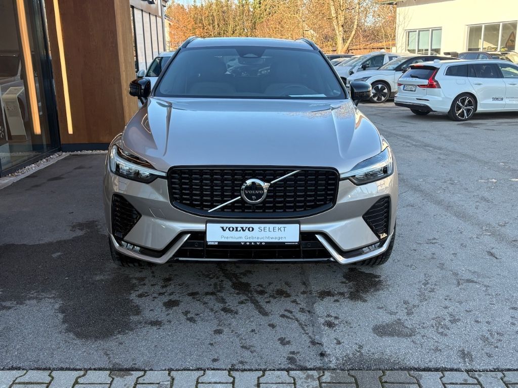 Volvo XC60 B4 Ultimate Dark HUD Pano Luftfed. 360° Har