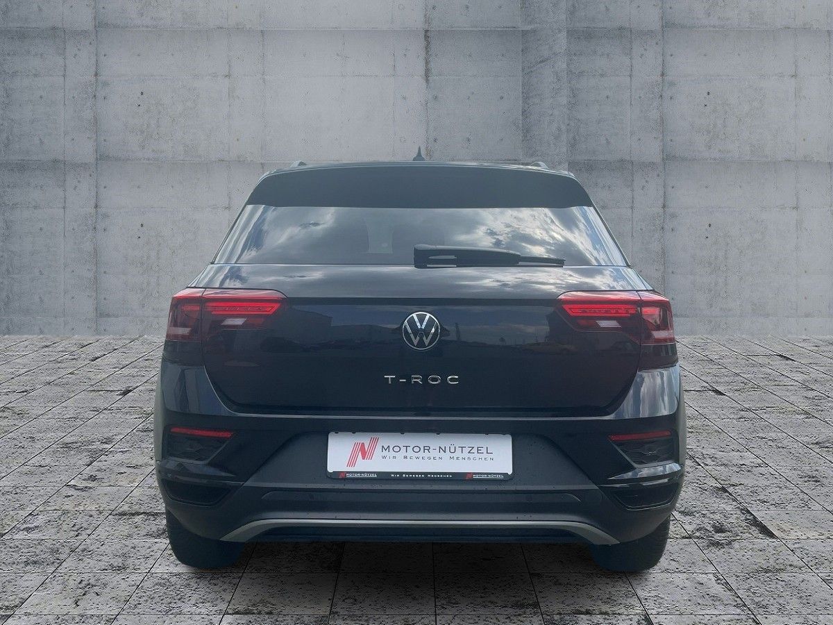 Volkswagen T-Roc 1.5 TSI SPORT - Samsaru's Car Outlet