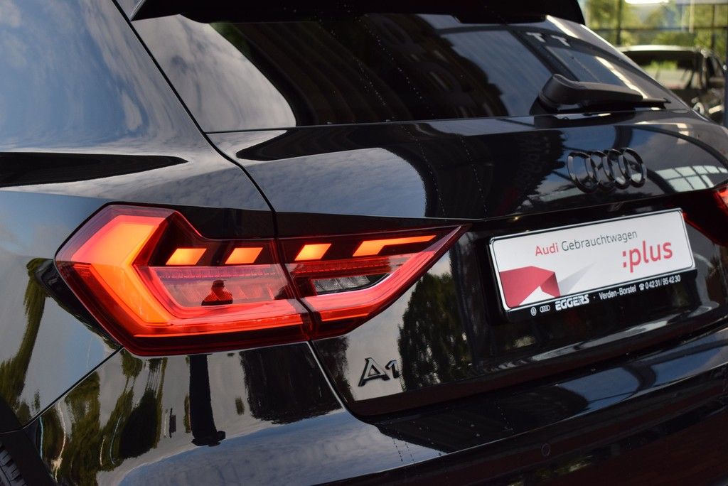 Audi A1 Sportback 40 TFSI S-tronic S-line - Samsaru's Car Outlet