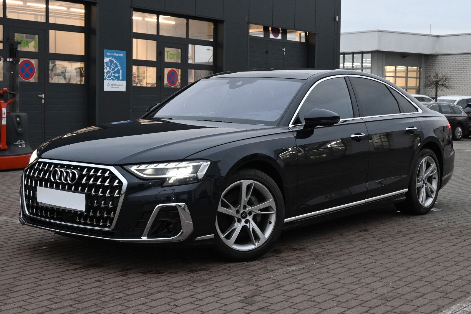 Audi A8 50 TDI quattro - Samsaru's Car Outlet