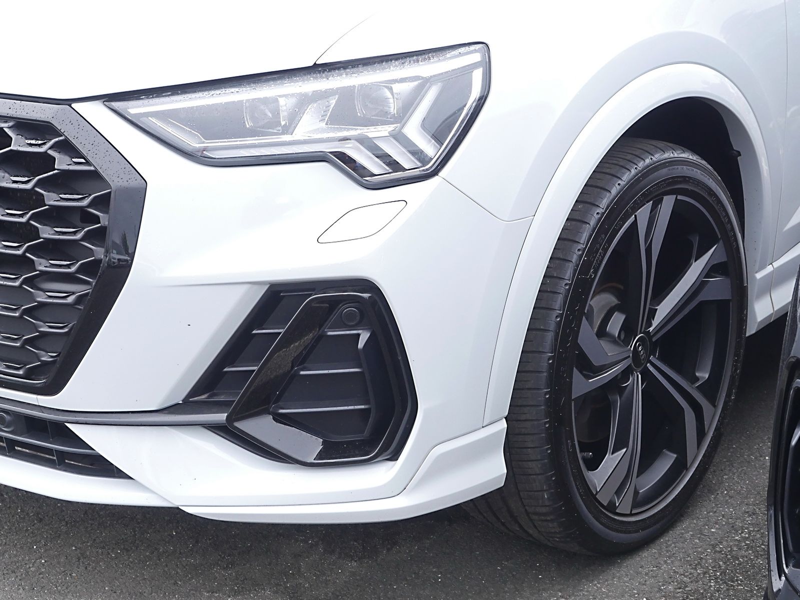 Audi Q3 Sportback 40 TDI qu S Line - Samsaru's Car Outlet