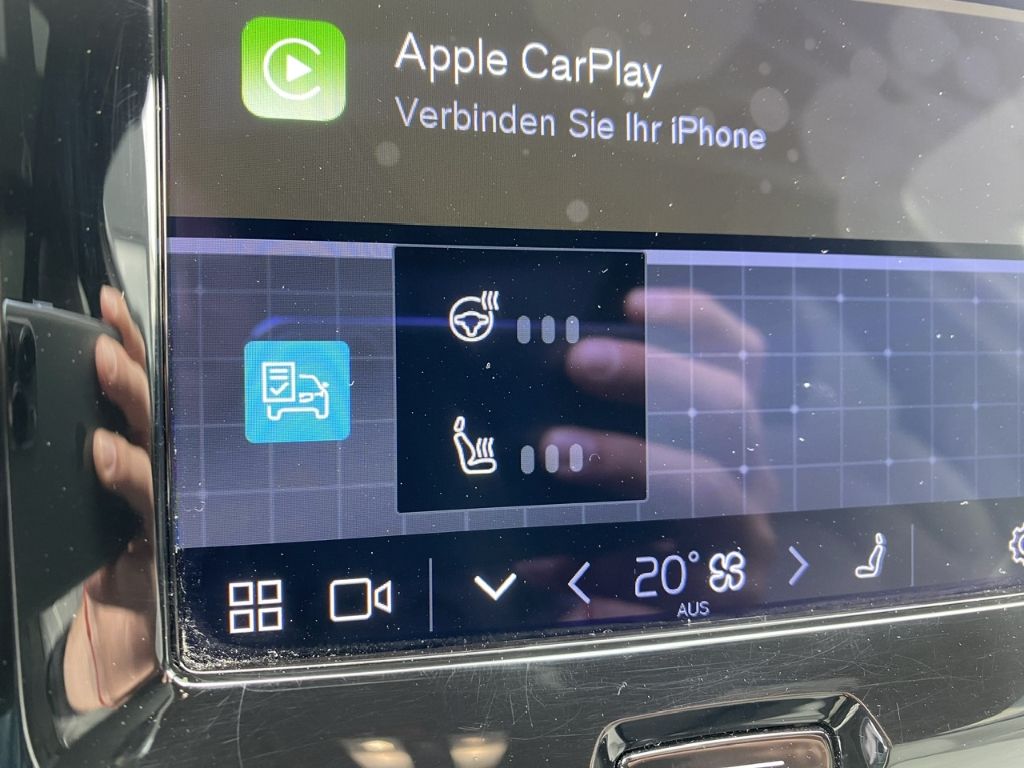 Volvo XC60 Ultimate Dark Recharge Plug-In Hybrid AWD T