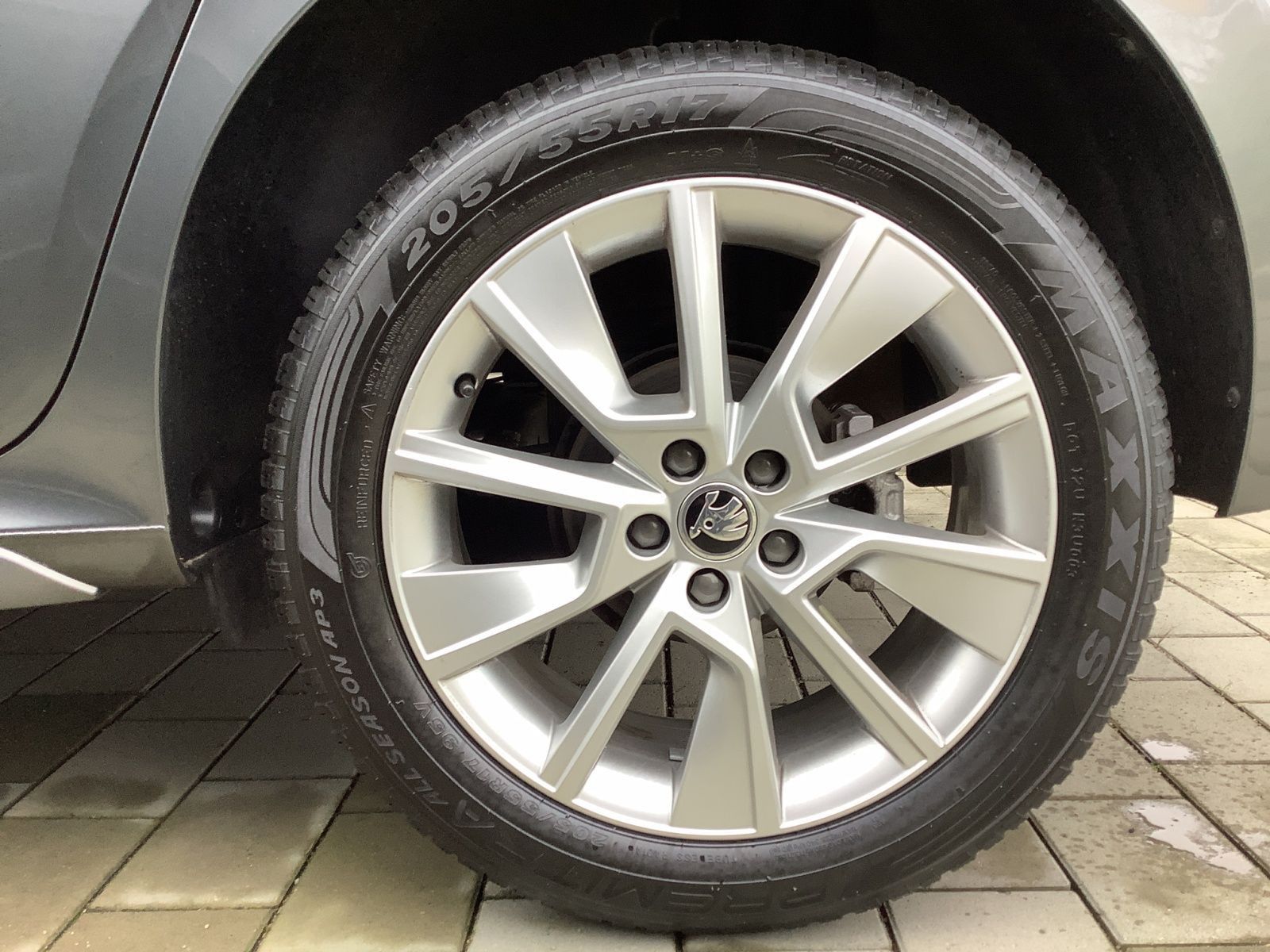 Skoda Kamiq Style 1.0 TSI - Samsaru's Car Outlet