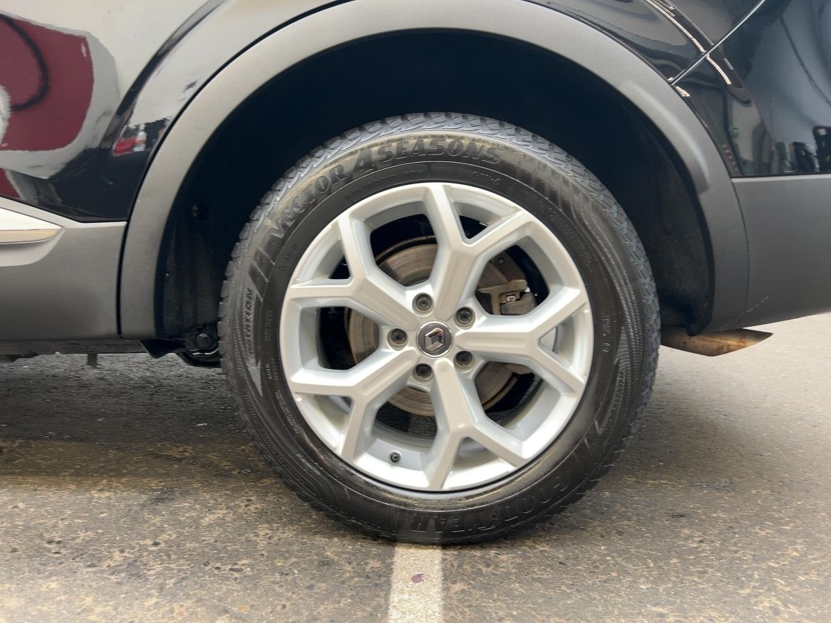 Renault Kadjar LIMITED DELUXE TCE 140 EDC - Samsaru's Car Outlet