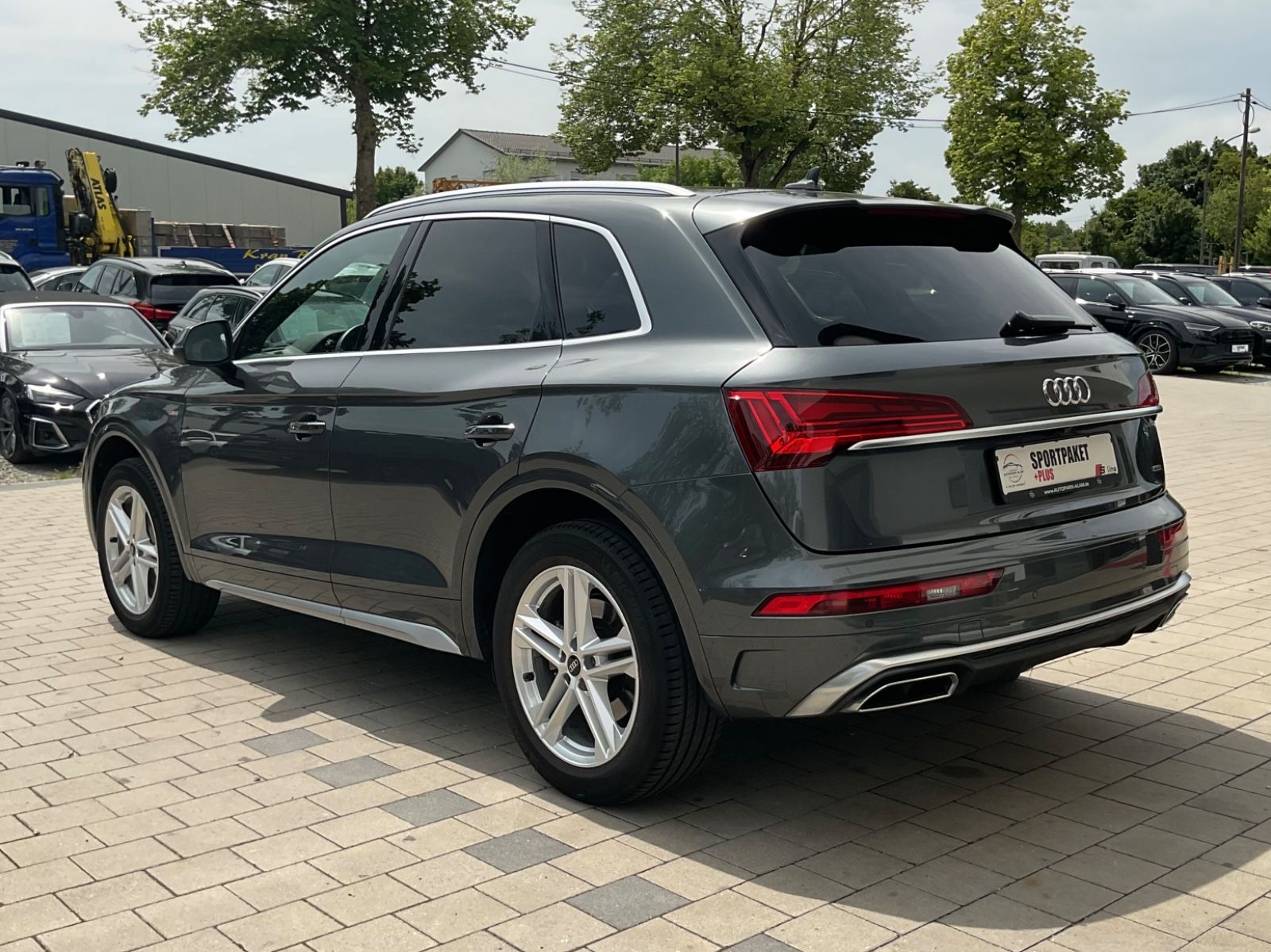 Audi Q5 40 TDI quattro S line - Samsaru's Car Outlet