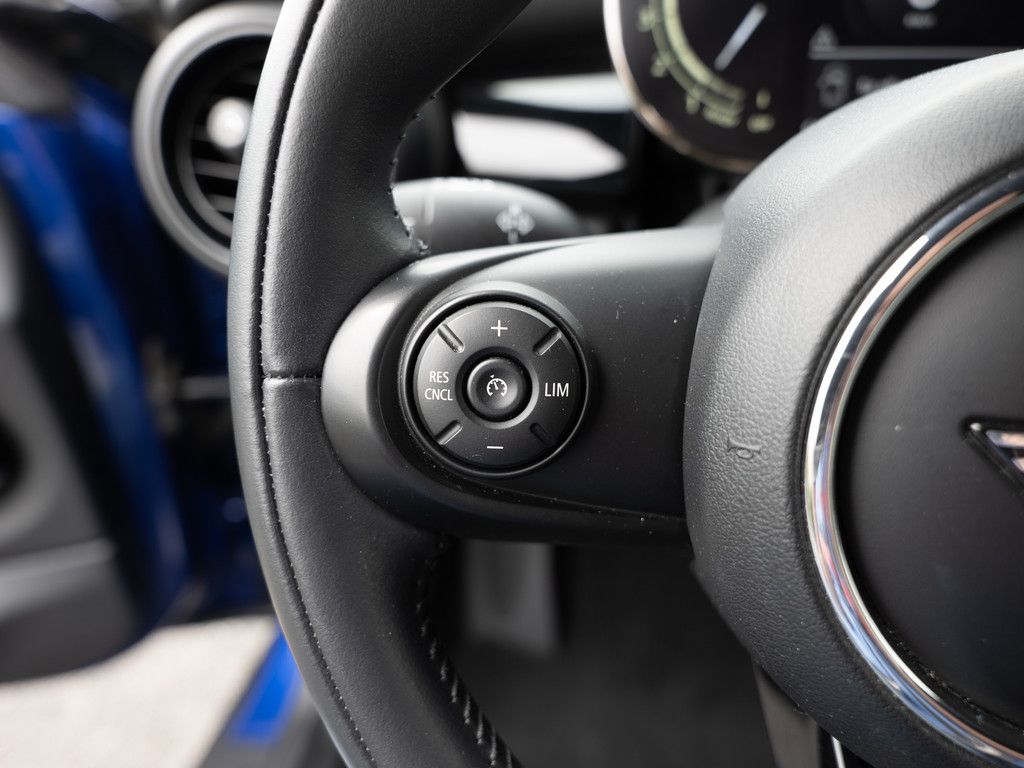 MINI Cooper Chili - Samsaru's Car Outlet