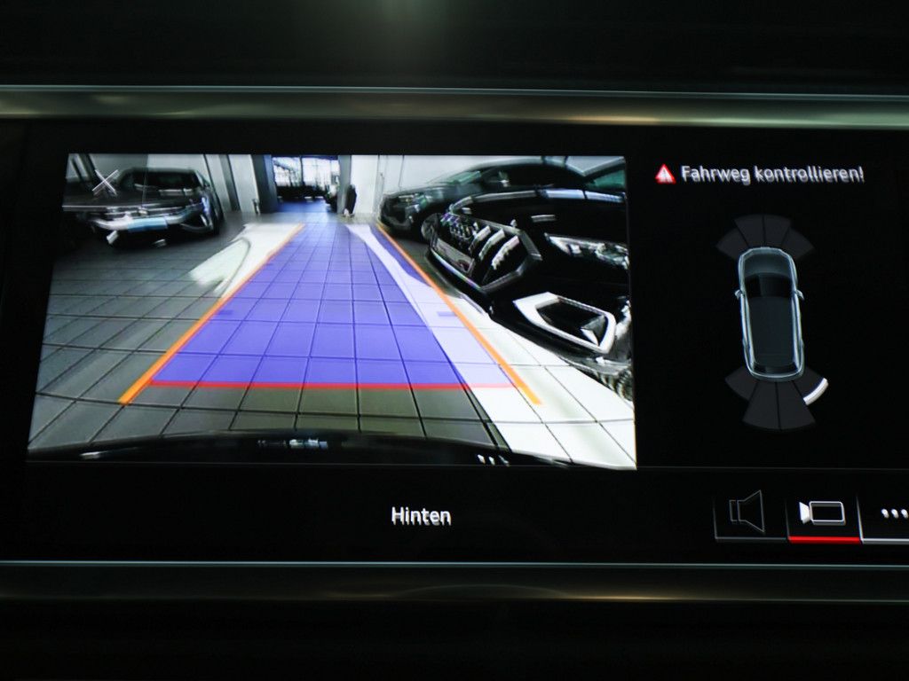 Audi Q3 advanced 35 TDI quattro S tronic - Samsaru's Car Outlet