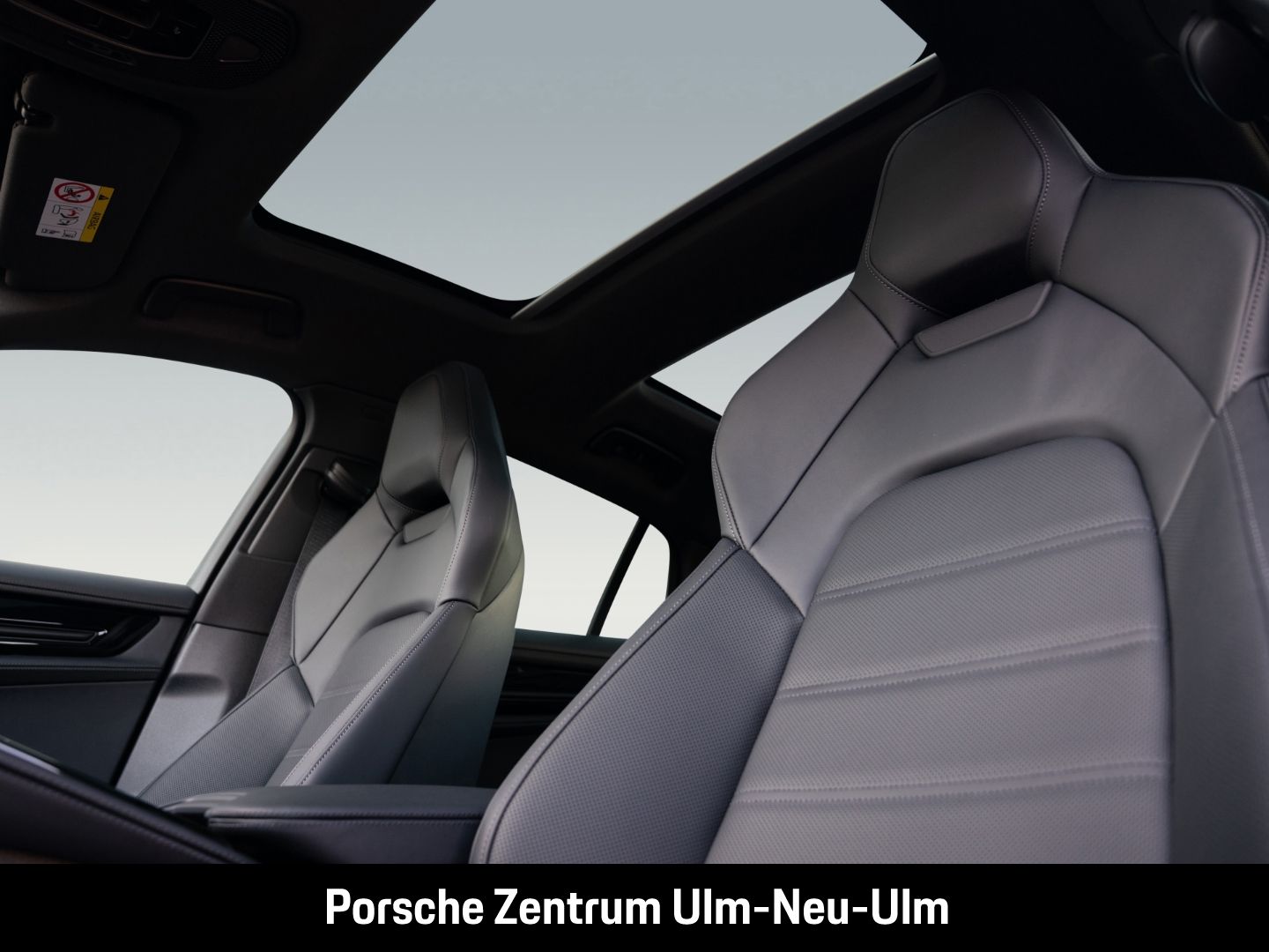 Porsche Panamera 4S E-Hybrid HA-Lenkung InnoDrive HUD