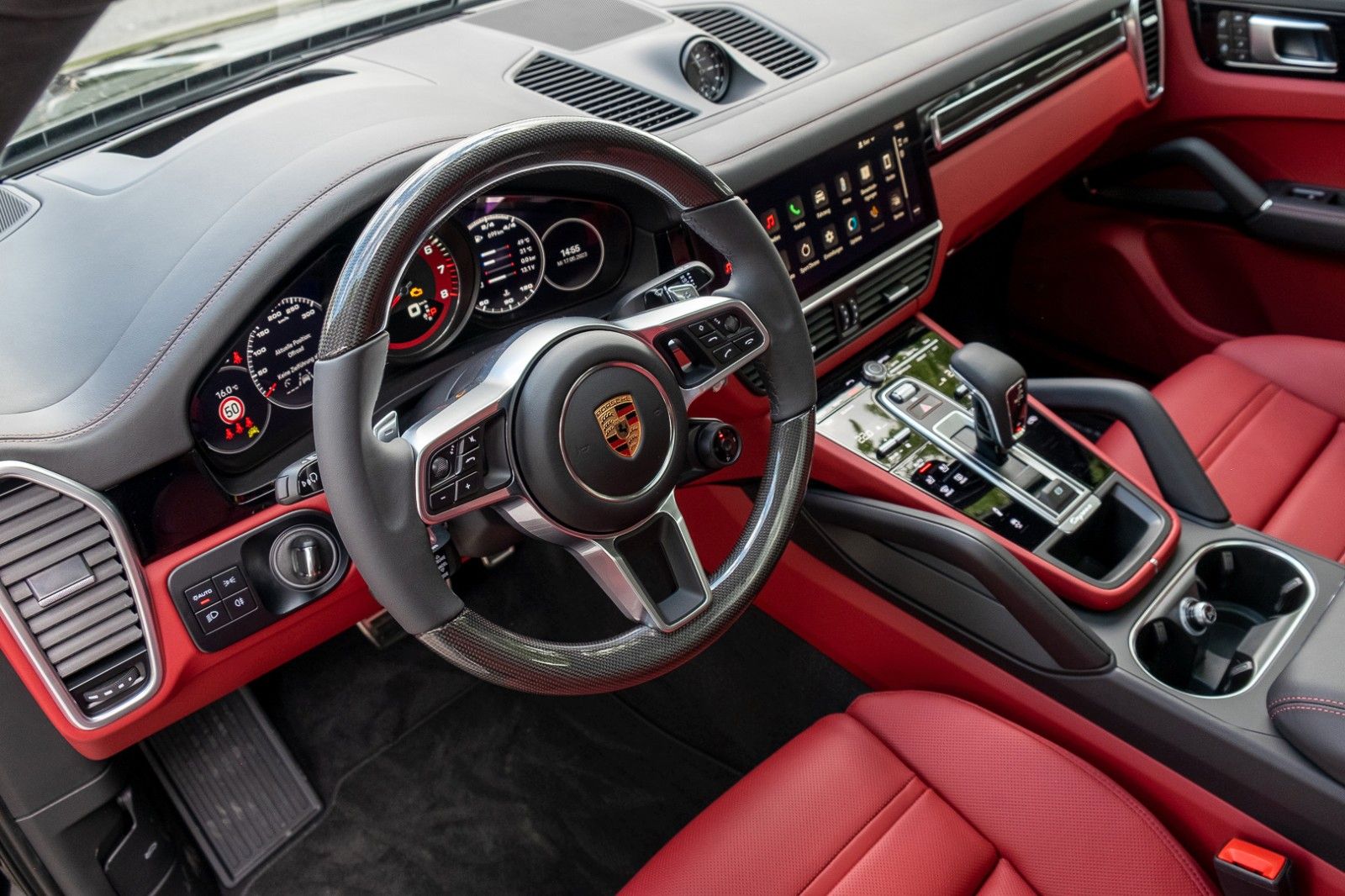 Porsche Cayenne 4.0 V8 GTS Coupe  2023 FULL