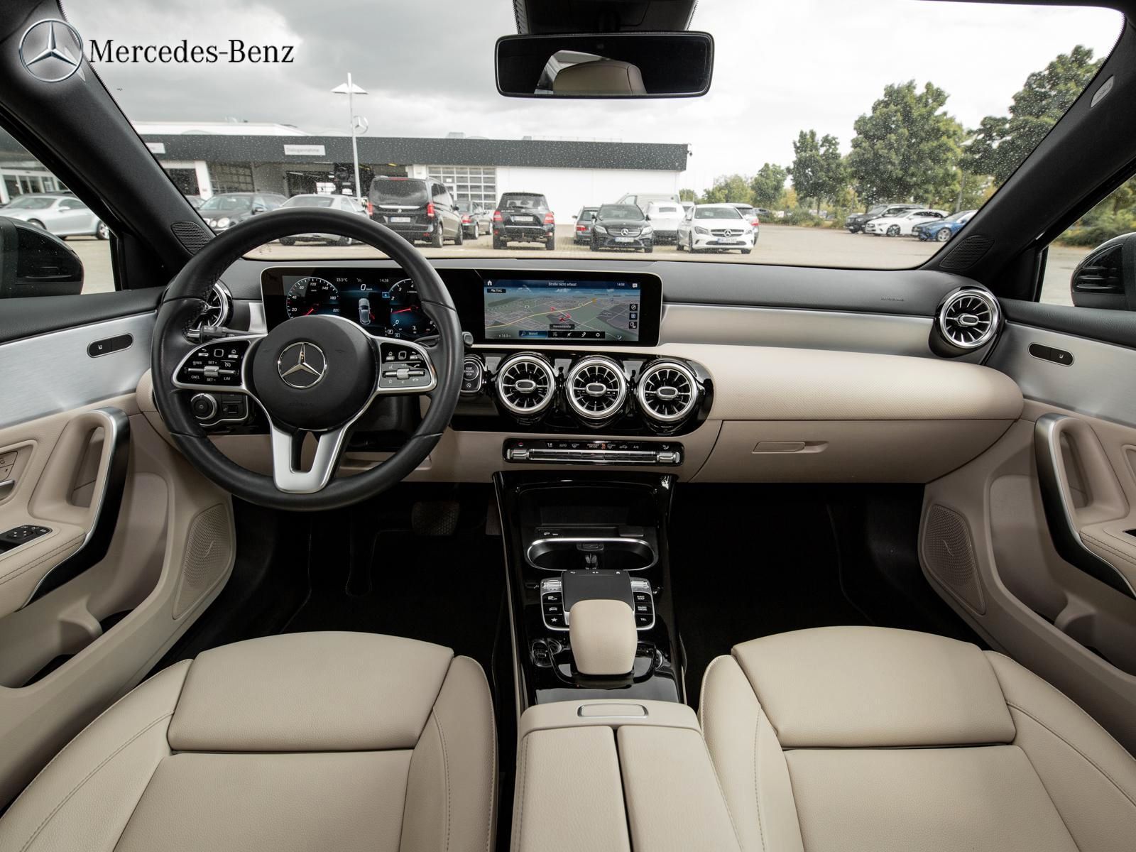 Mercedes-Benz A 180 Edition 19 - Samsaru's Car Outlet