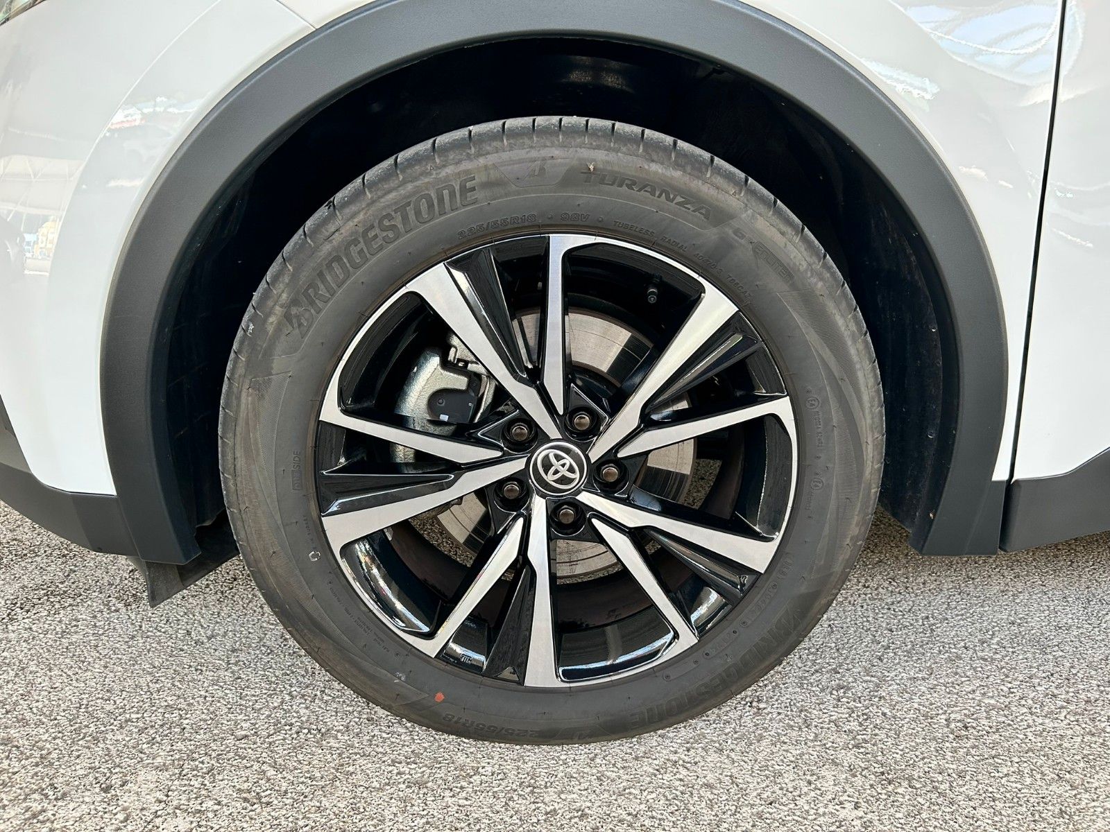 Toyota C-HR 2.0l Plug-in Hybrid Team D Technikp.