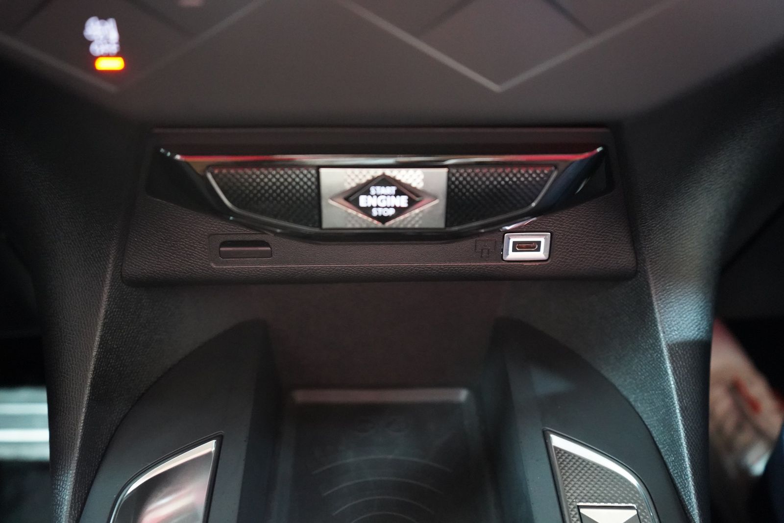 DS Automobiles DS 3  Crossback PureTech 130 Aut. LED ACC Navi 3