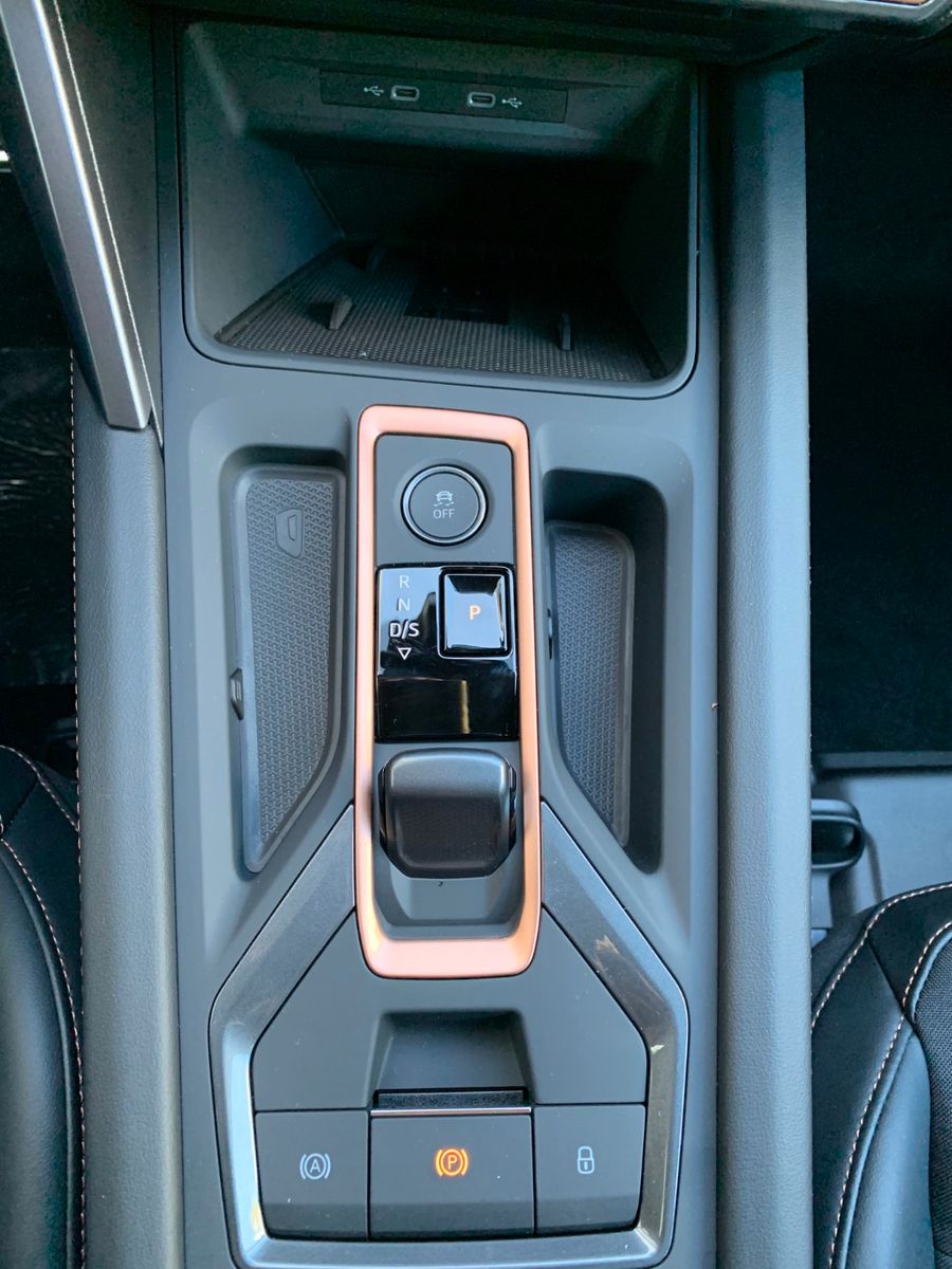 Cupra Leon ST 1.5 eTSI 150PS DSG - Samsaru's Car Outlet