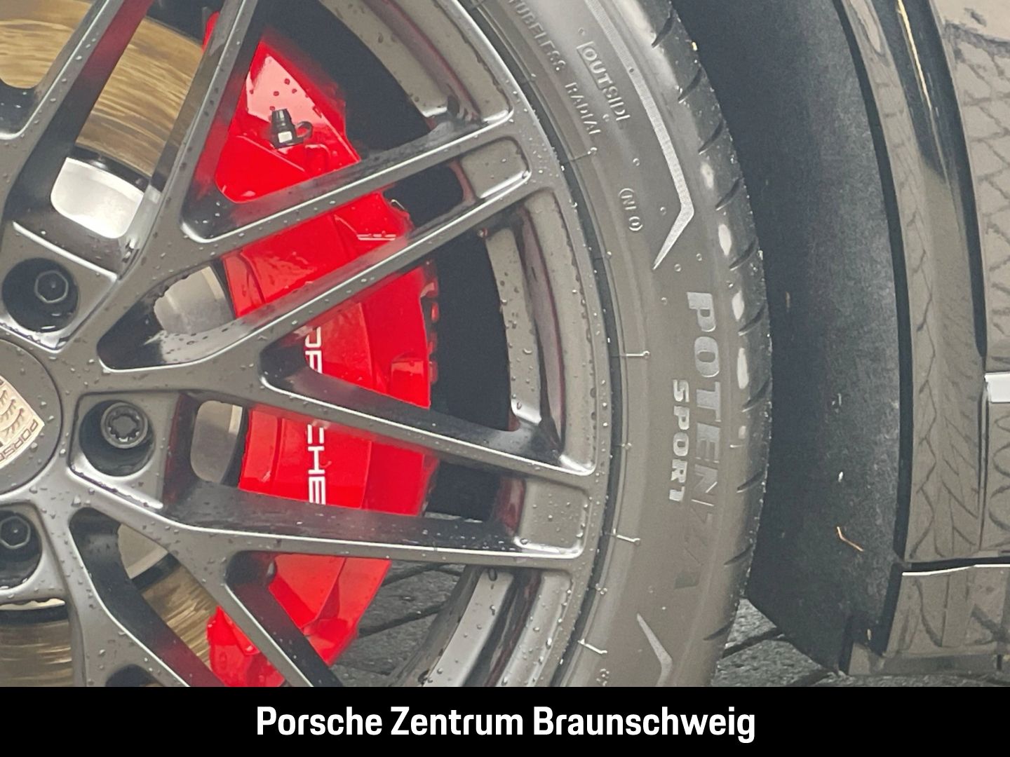 Porsche Macan Turbo BOSE Luftfederung Panoramadach LED