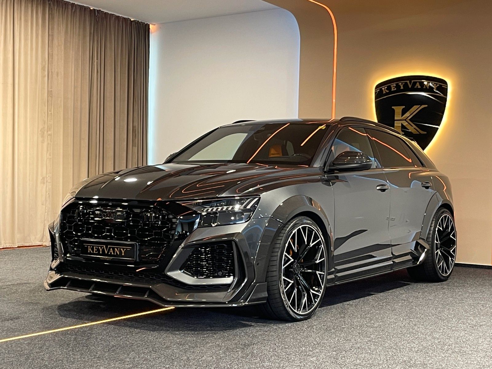 Audi RSQ8 KEYVANY CARBON/KERAMK/B&O/STAN.HZ/DYNMK.PLS