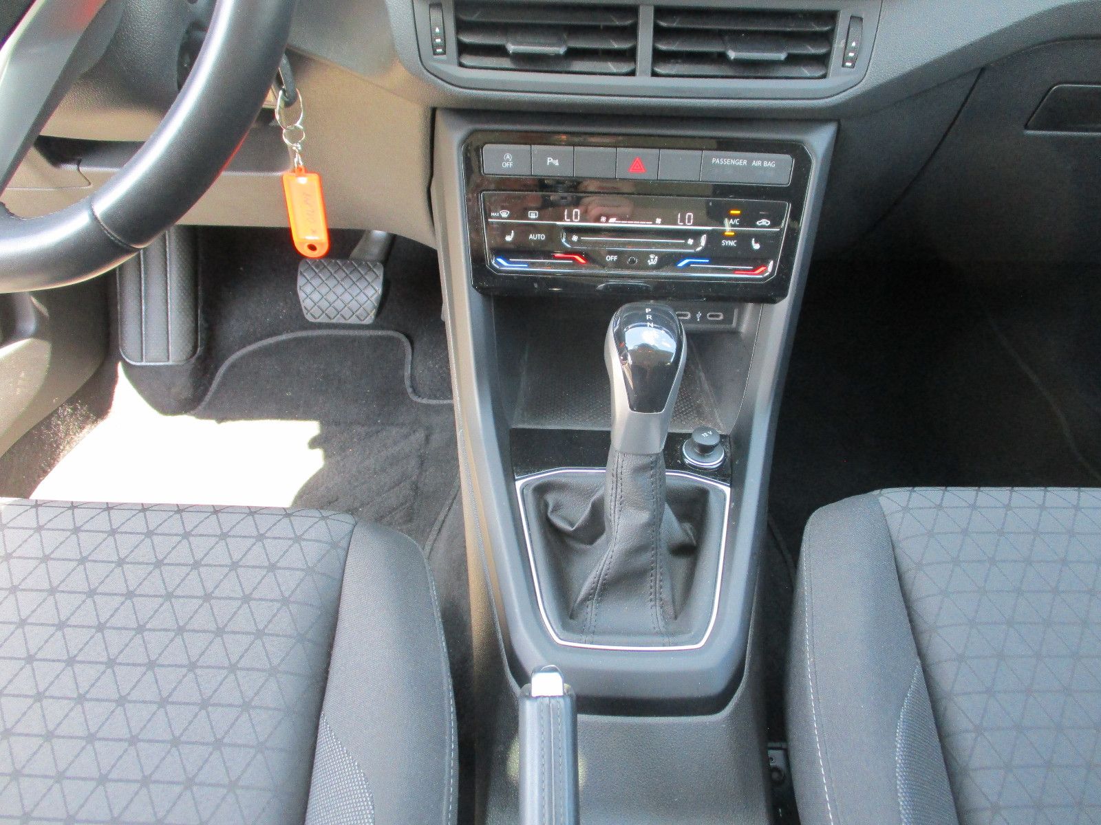Volkswagen T-Cross Life DSG - Samsaru's Car Outlet