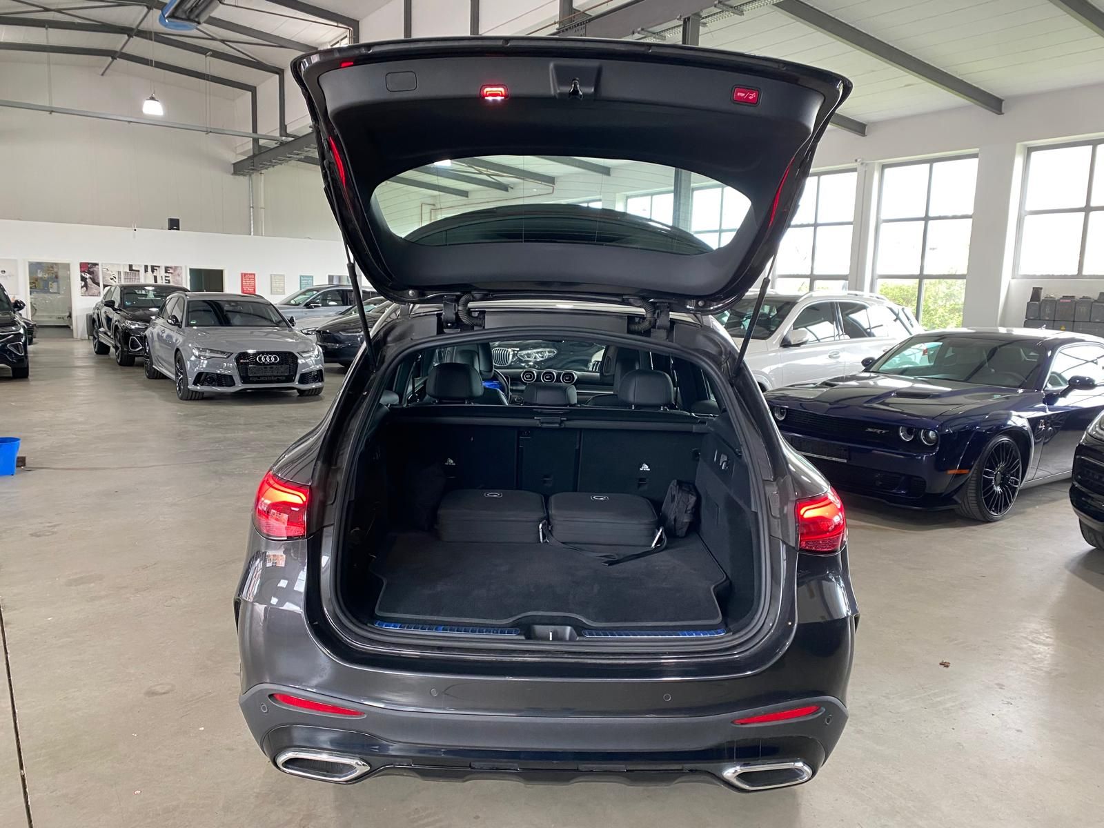 Mercedes-Benz GLC 300 e 4M AMG+ - Samsaru's Car Outlet