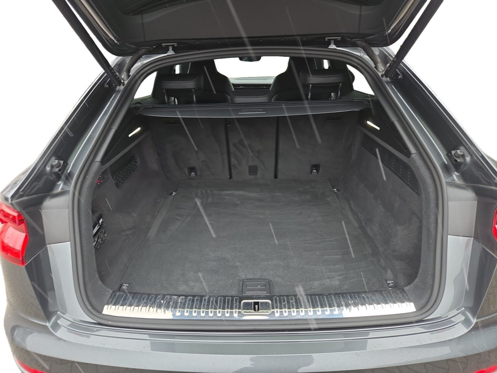 Audi Q8 50 TDI S LINE/LEDER/MATRIX/360°VIEW/STHZG./AH