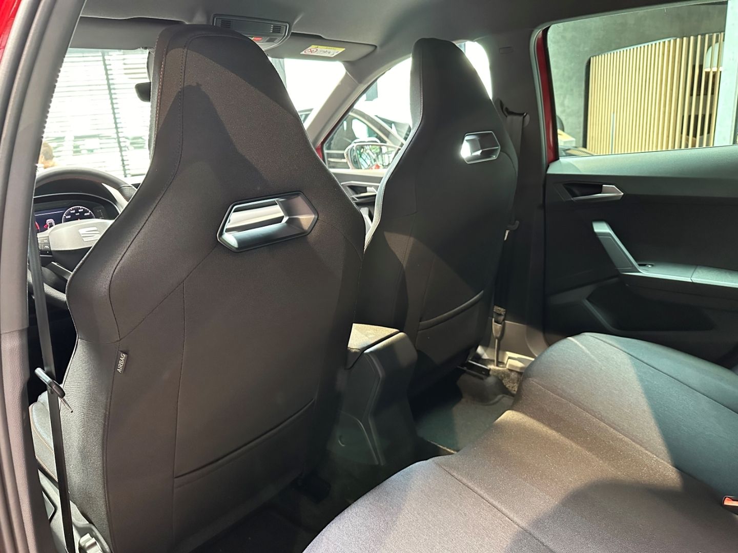 Seat Arona 1.5 TSI DSG FR ACC LED Navi Ahk PDC FullLi