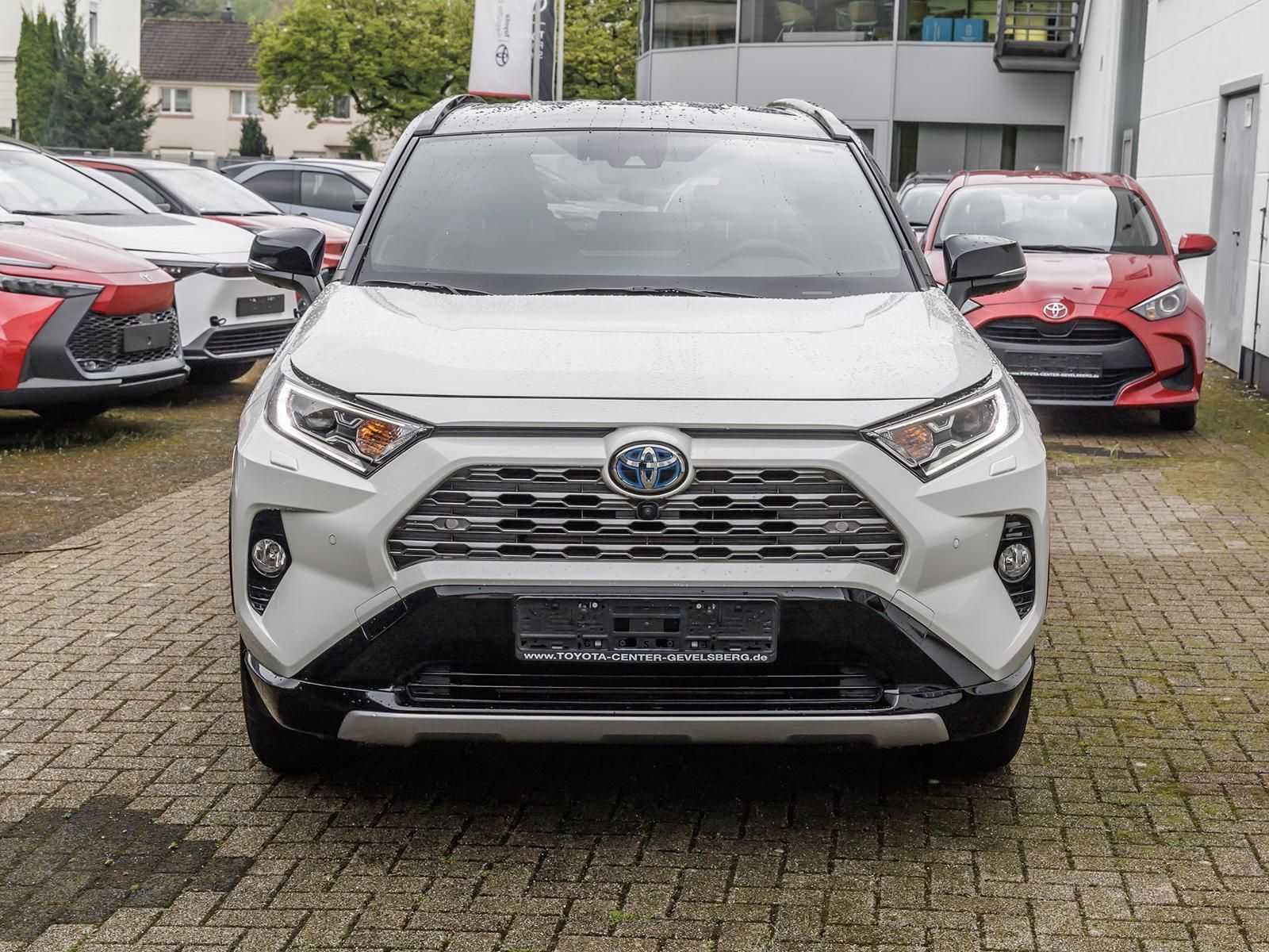 Toyota RAV 4 2.5 Hybrid Style Selection - Samsaru's Car Outlet