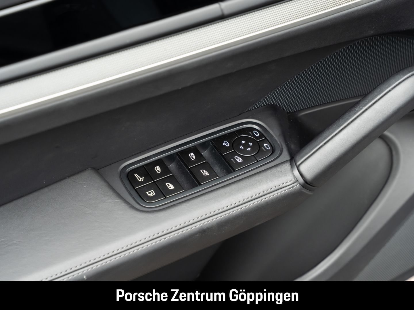 Porsche Cayenne E-Hybrid BOSE Rückfahrkamera Panorama