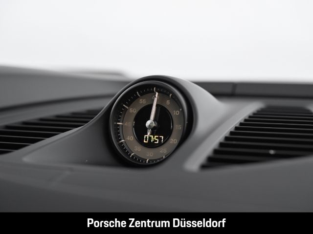 Porsche Macan 4 - Samsaru's Car Outlet