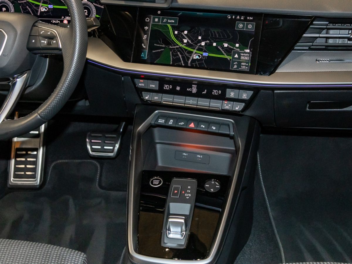 Audi A3 Sportback 45 TFSI e S line - Samsaru's Car Outlet