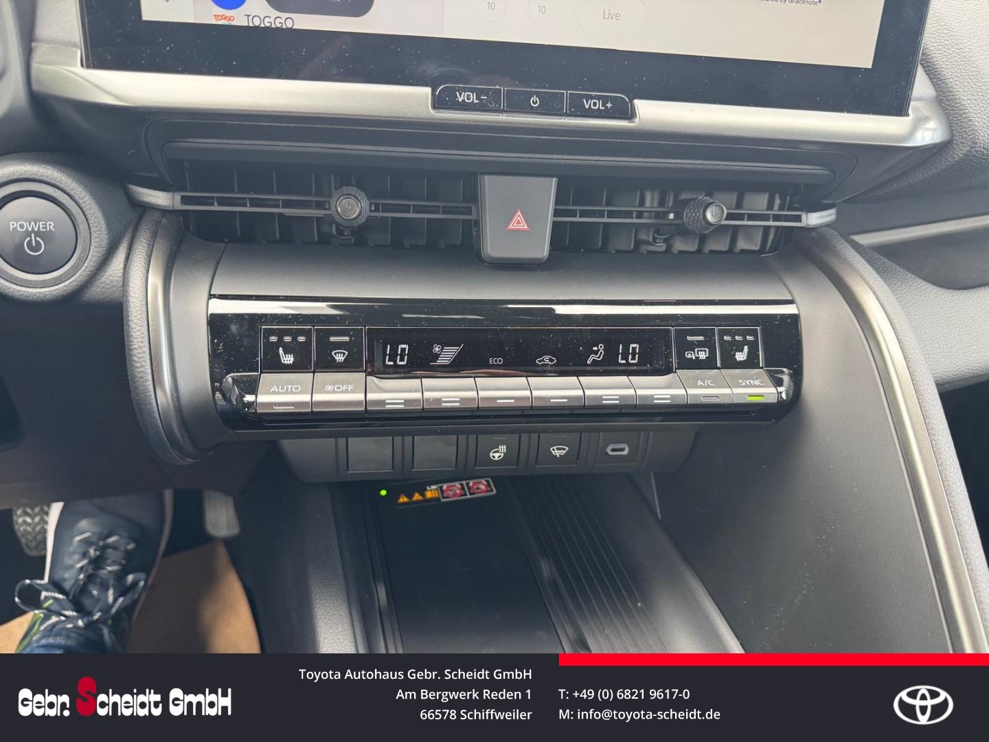 Toyota C-HR Plug-In Hybrid FWD Team D  Elektr. Heckkl L