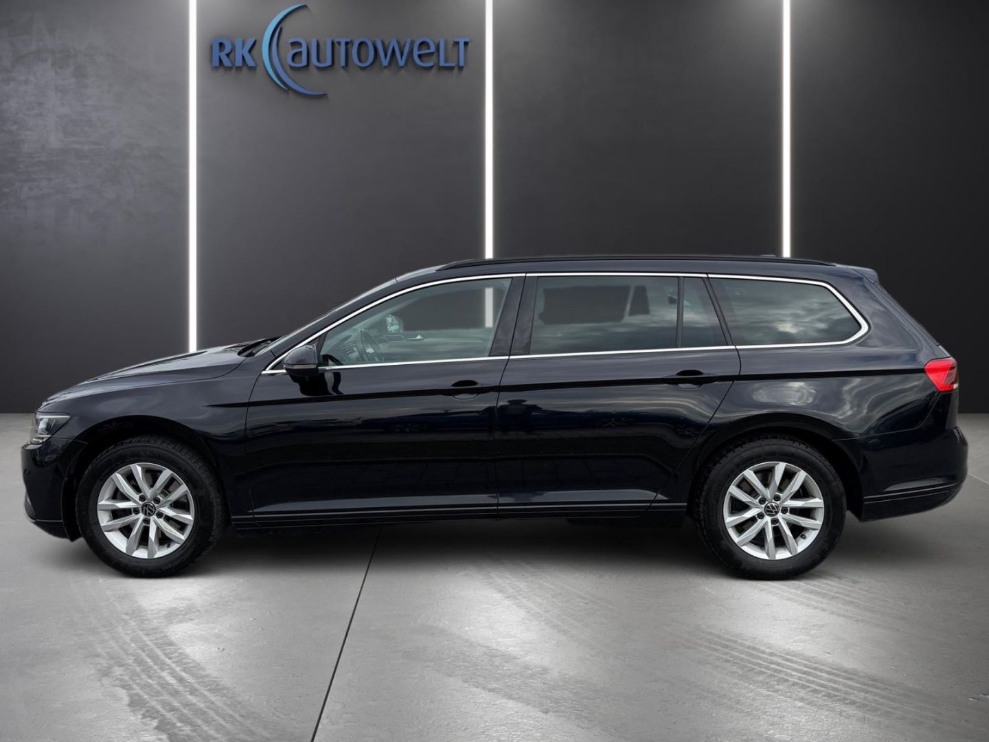 Volkswagen Passat 2.0 TDI DSG - Samsaru's Car Outlet