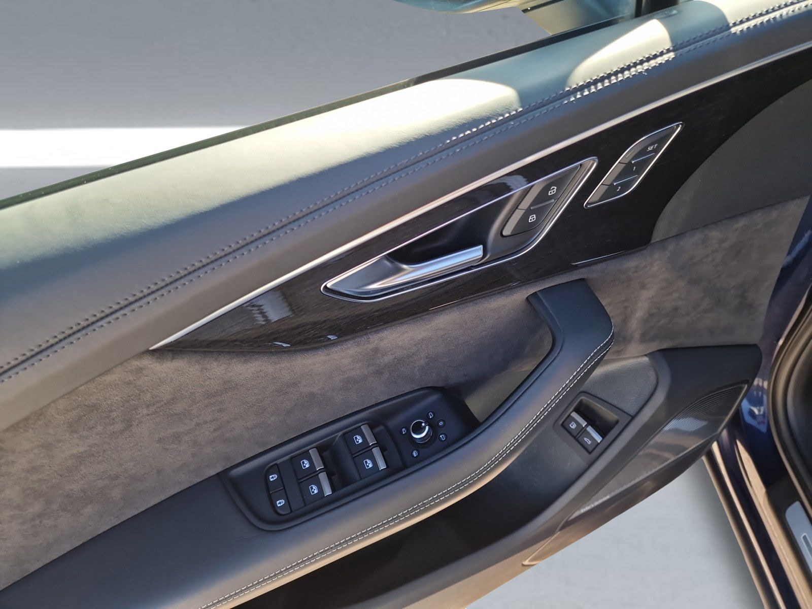 Audi Q7 60 TFSI e S line LASER AHK Pano 22" B&O-Adv.