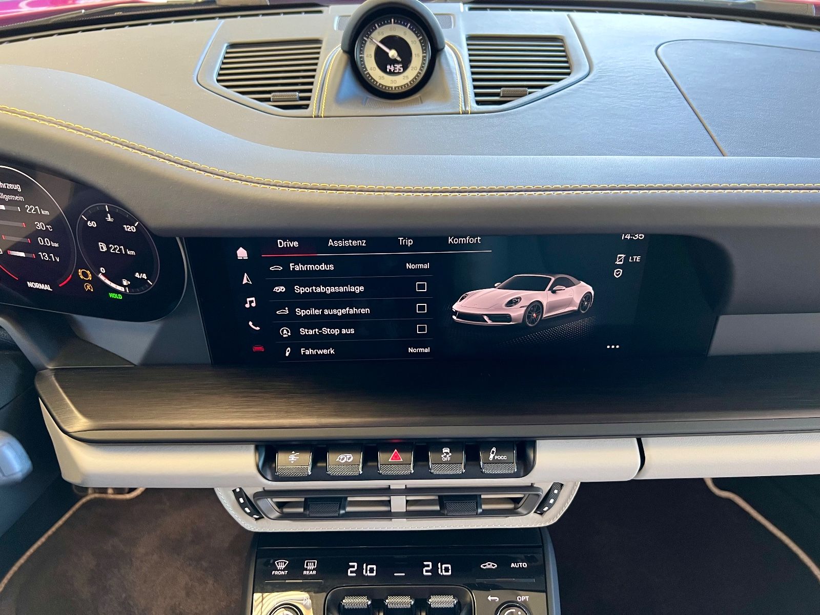 Porsche 992.1  4 GTS CABRIO PTS  LIFT HAL PCCB ExcManu