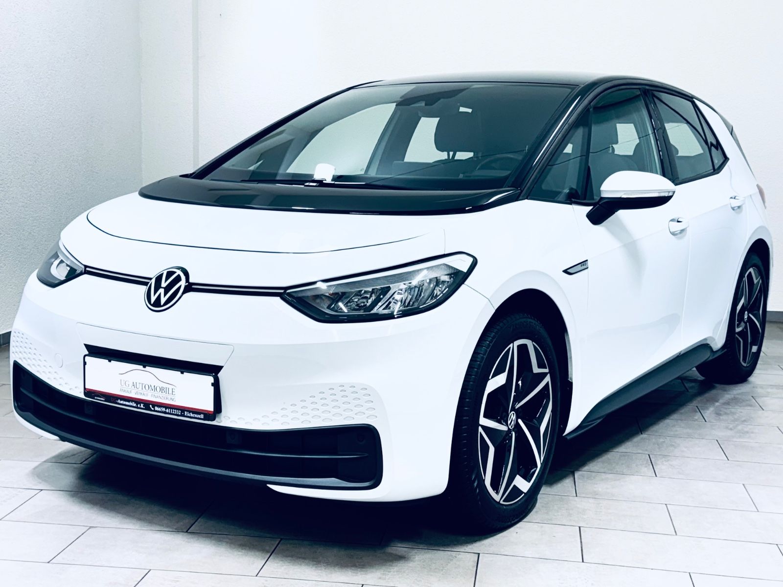 Volkswagen ID.3 Pro Performance 150 kW Life - Samsaru's Car Outlet