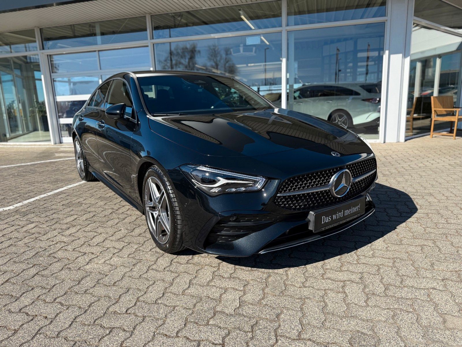 Mercedes-Benz CLA 200 AMG-Line - Samsaru's Car Outlet