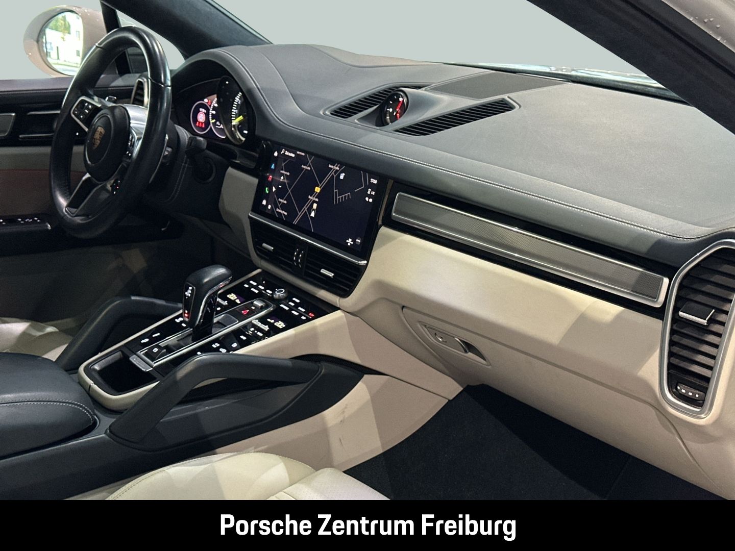Porsche Cayenne E-Hybrid Coupe Platinum Edition Head-Up