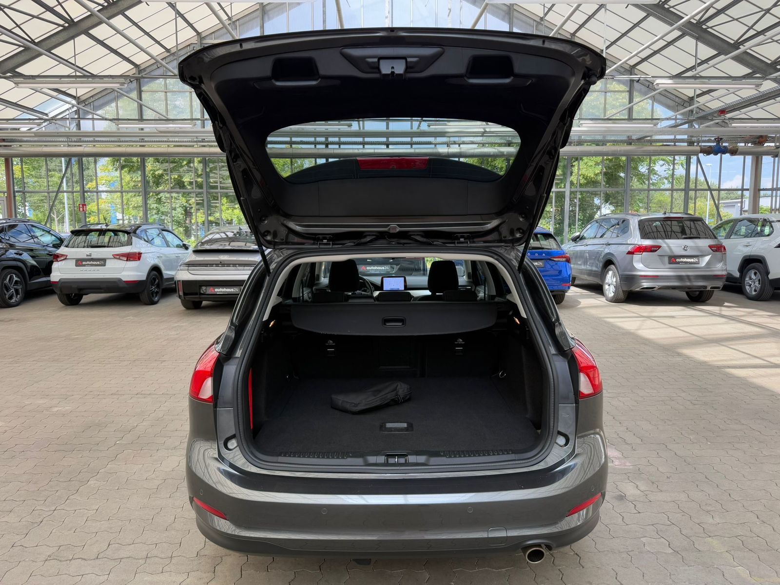 Ford Focus 1.0 EcoBoost - Samsaru's Car Outlet