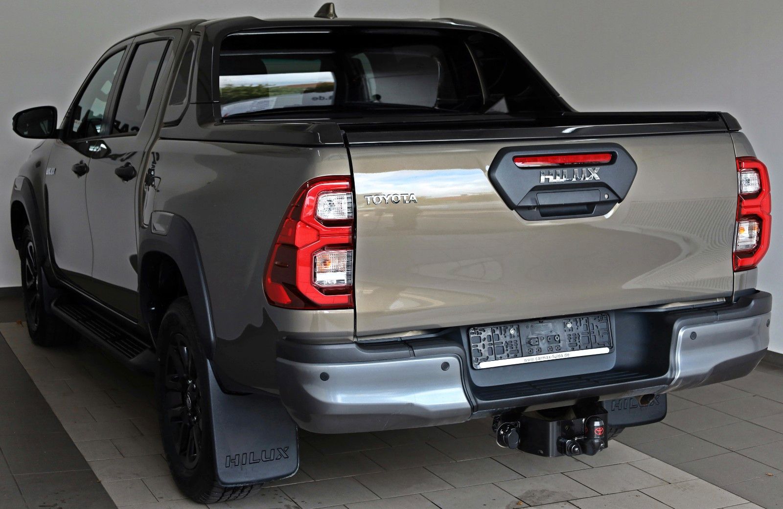 Toyota Hilux 2.8 D-4D Invincible Sport,ACC,AHK