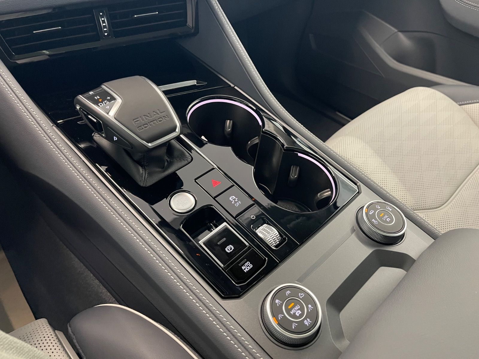Volkswagen Touareg 3.0 TDI 4Motion R-Line Final Edition*VOL