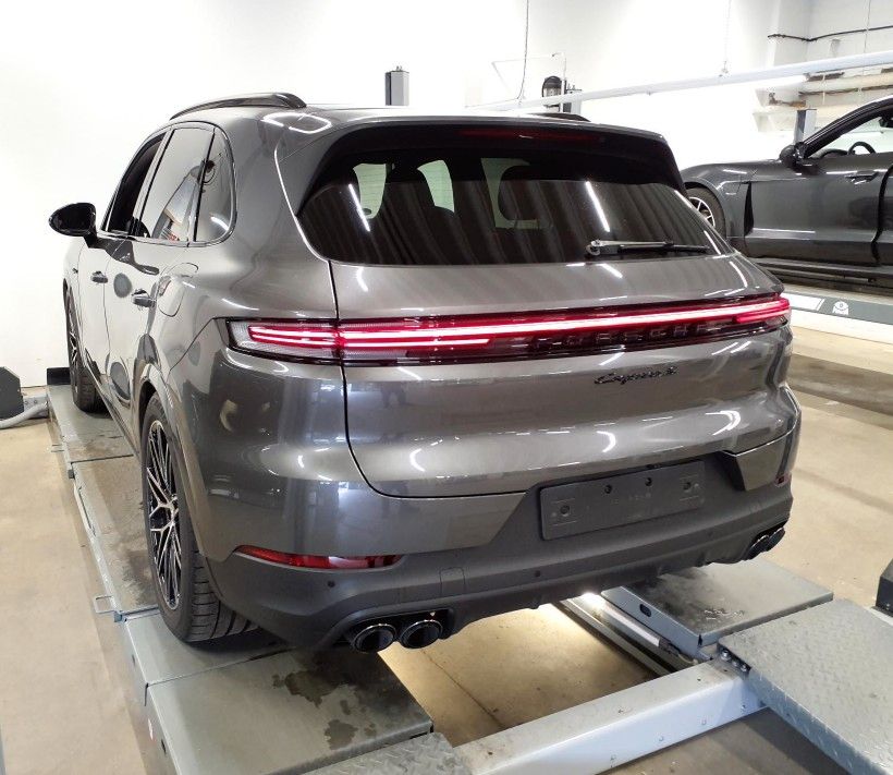 Porsche Cayenne S E-Hyb #MEGA SPEC! PDCC! HINTERACHS!