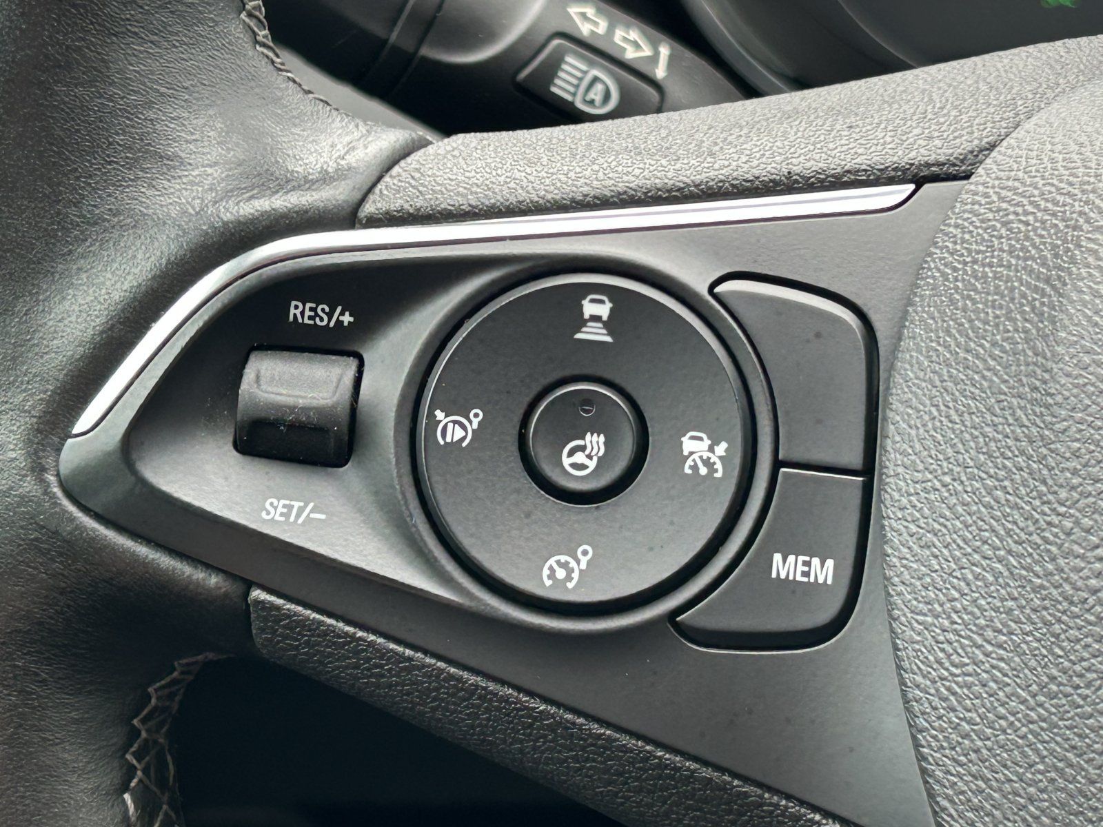 Opel Grandland X 1.5 D INNOVATION - Samsaru's Car Outlet