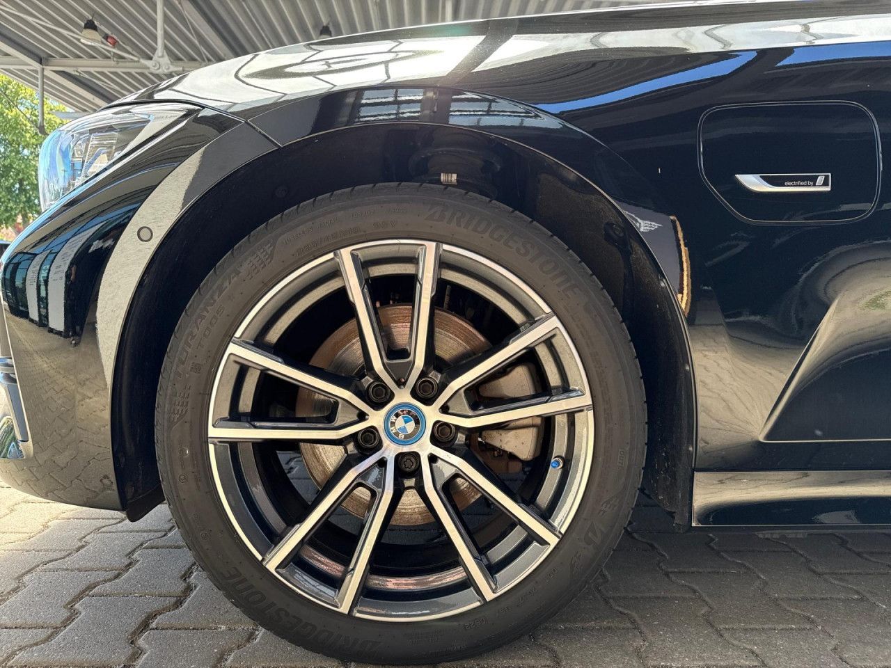 BMW 320e Sport Line - Samsaru's Car Outlet