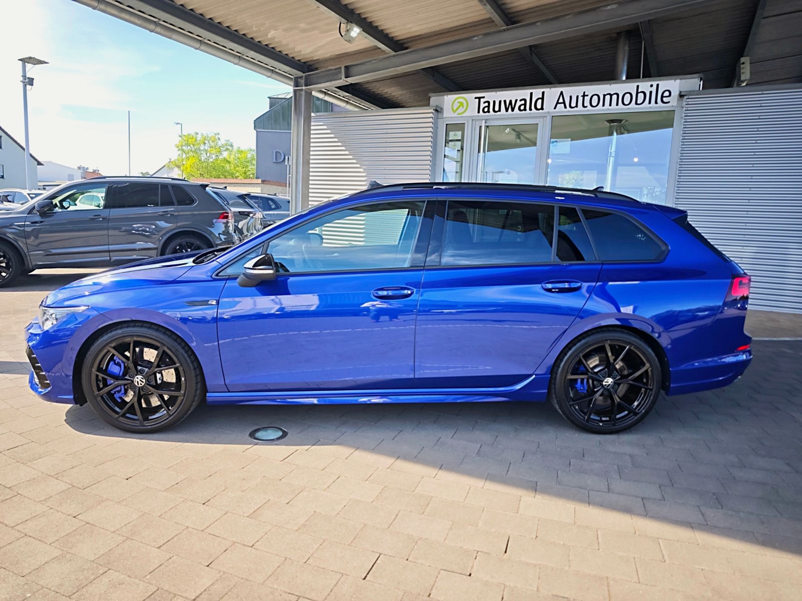 Volkswagen Golf VIII Variant R 4M PERF/19"/PANO/LEDER/H&K/u