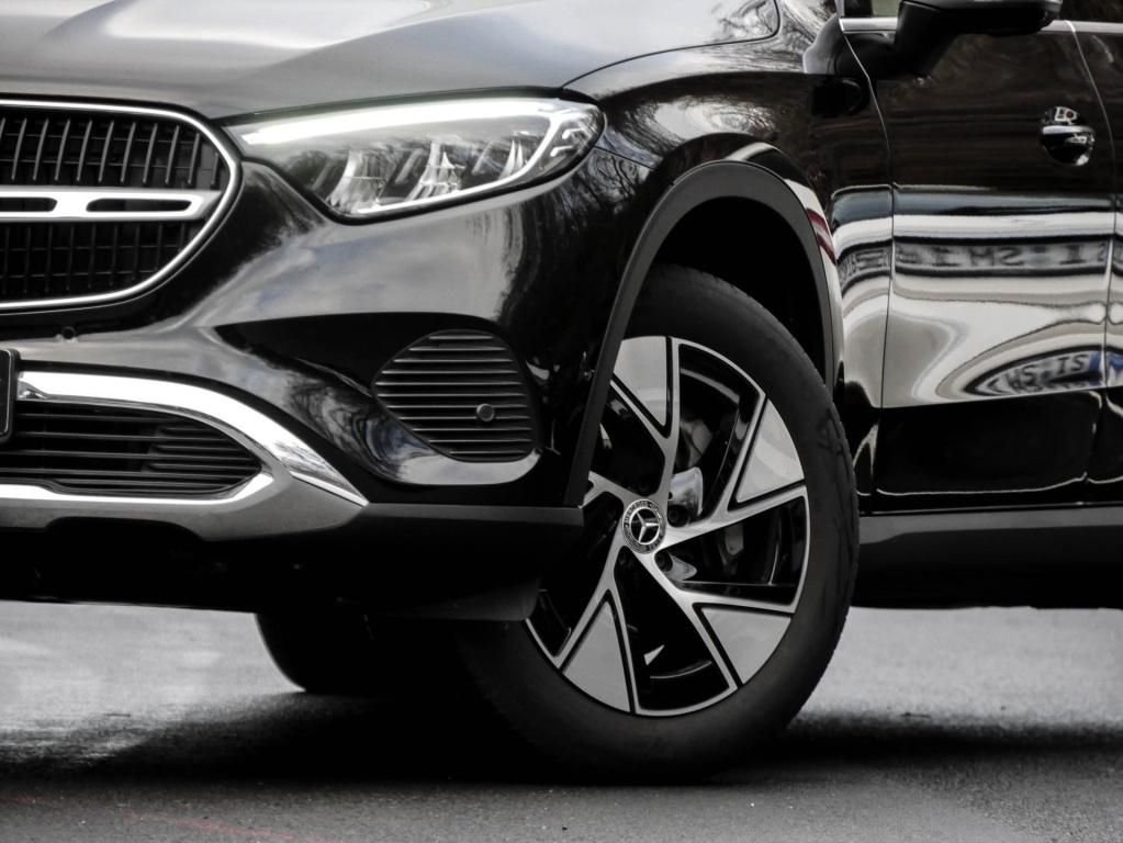 Mercedes-Benz GLC 300 e 4M Avantgarde/Pano/HUD/AHK/360/Memo/19